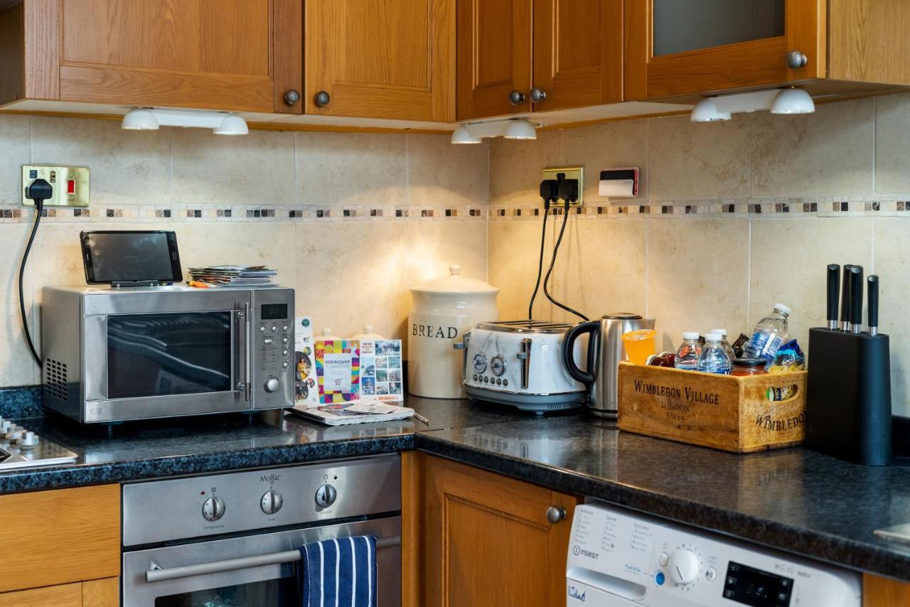 Wimbledon Studio Flat Londra Esterno foto