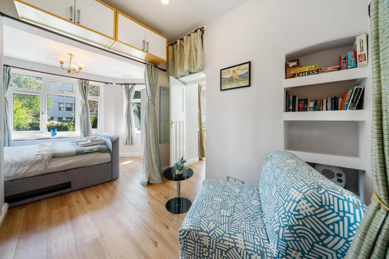 Wimbledon Studio Flat Londra Esterno foto