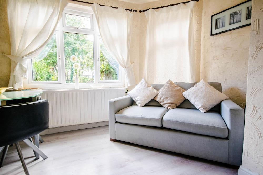 Wimbledon Studio Flat Londra Esterno foto